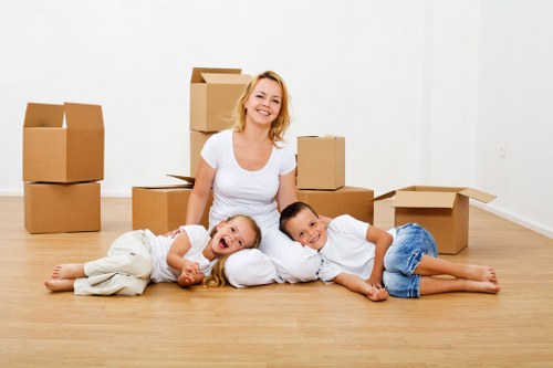 Secure storage options in Gunnersbury for household and business items